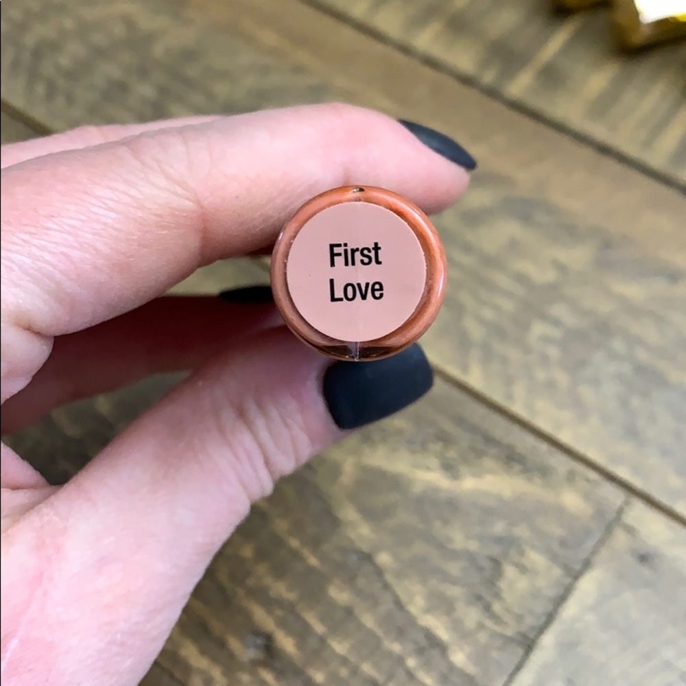 NEW!! LipSense